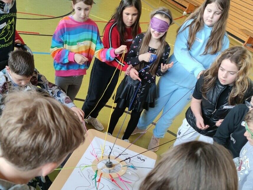 Mit-sich-ein- FÜHLEN – Erlebnistage zum Thema Inklusion an der Grundschule Flomborn